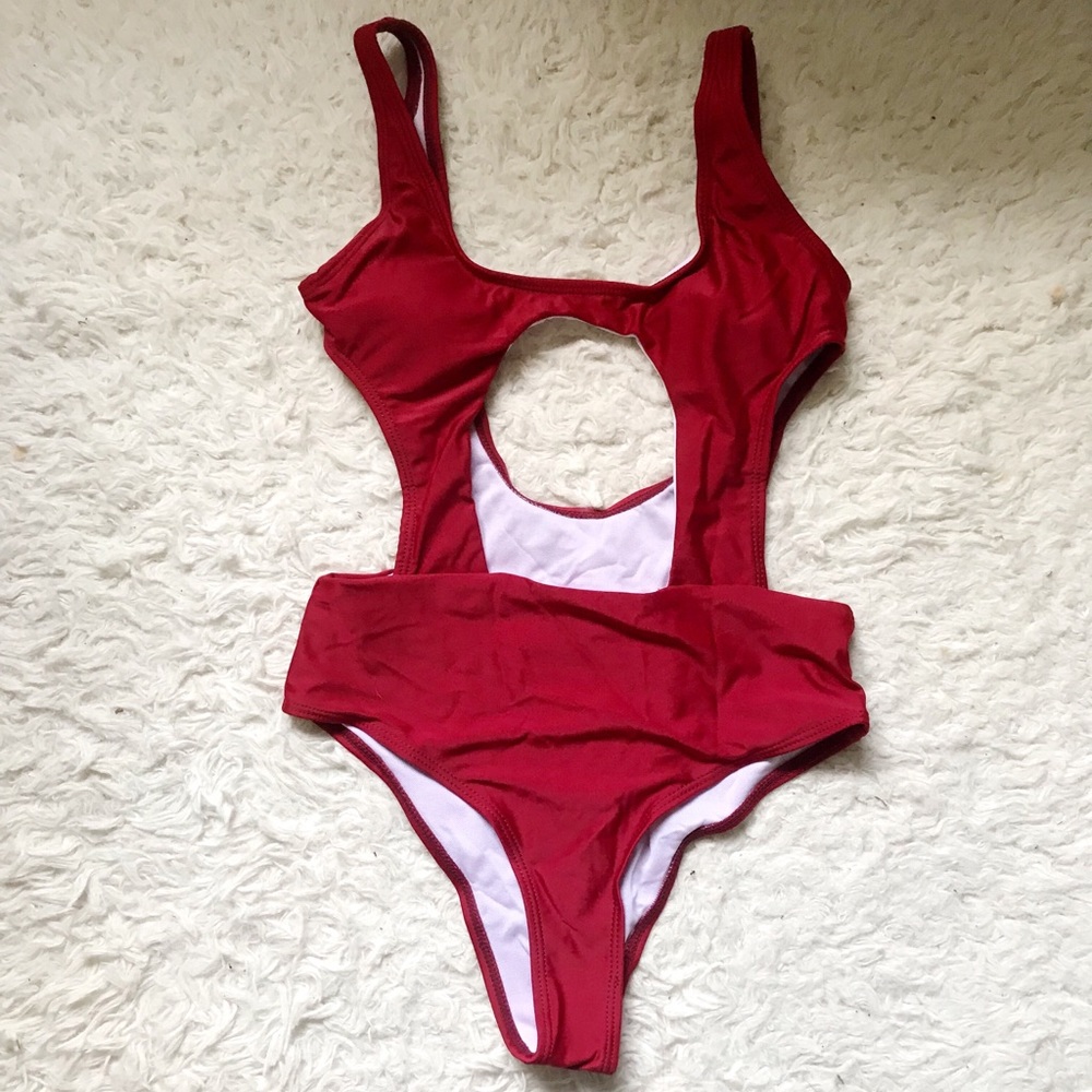One piece swimsuit